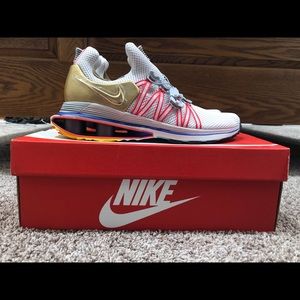 Nike Shox Men’s Gravity Olympic Gold USA Sz: 8.5